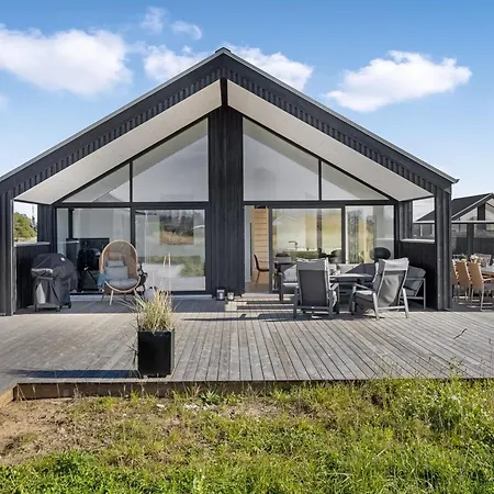 Stenkil - 1-2km From The Sea By Interhome * Løkken